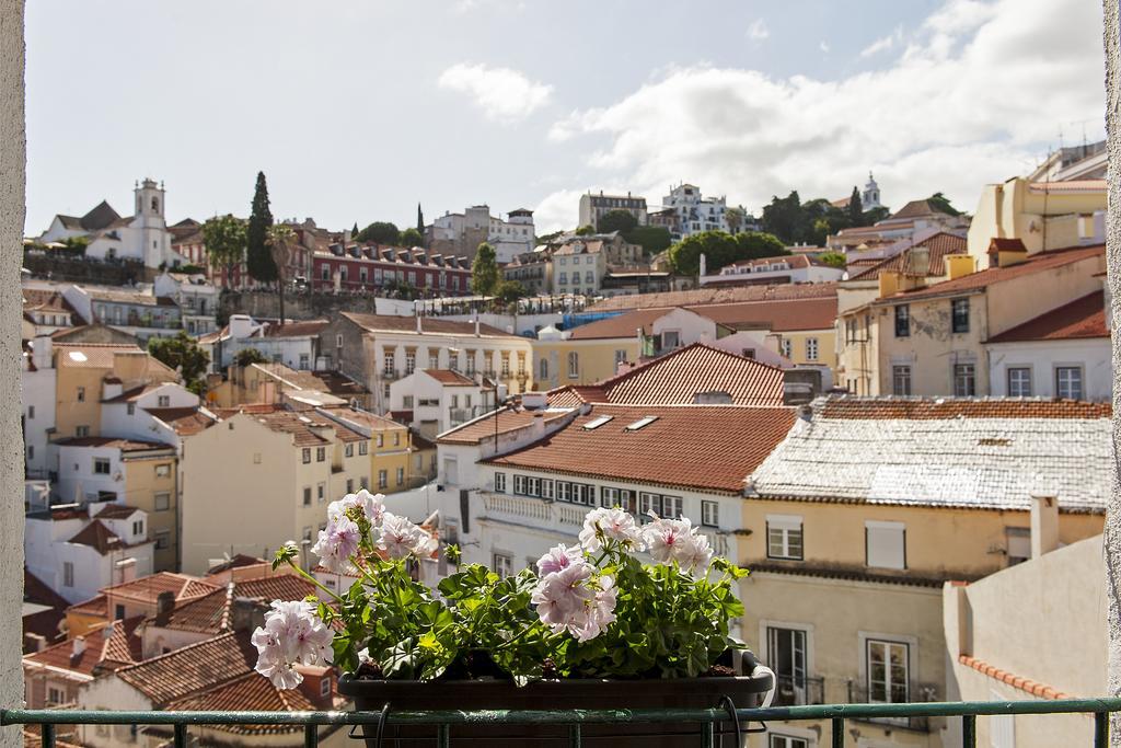 Alfama - St Estevao Viewpoint | Lisbon Cheese & Wine Apartments Room photo