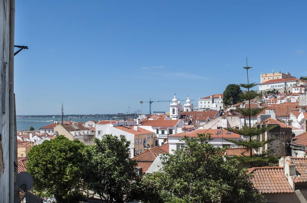 Alfama - St Estevao Viewpoint | Lisbon Cheese & Wine Apartments Exterior photo